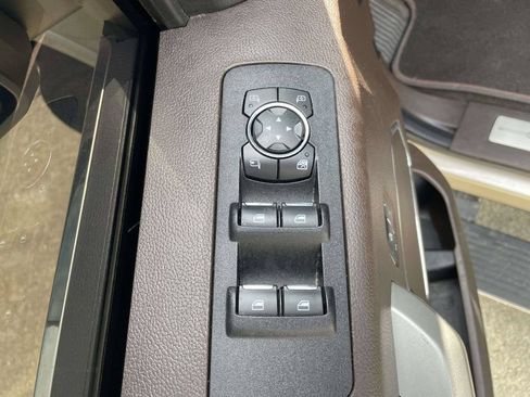 Used 2018 Ford F150 King Ranch w/ Equipment Group 601A Luxury RWD image 16