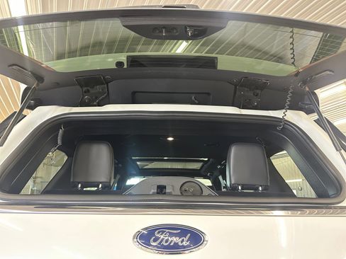 Used 2022 Ford Expedition Platinum image 32