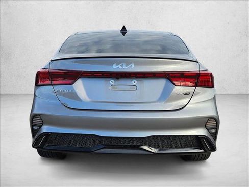 Used 2023 Kia Forte GT-Line w/ GT-Line Premium Package image 4