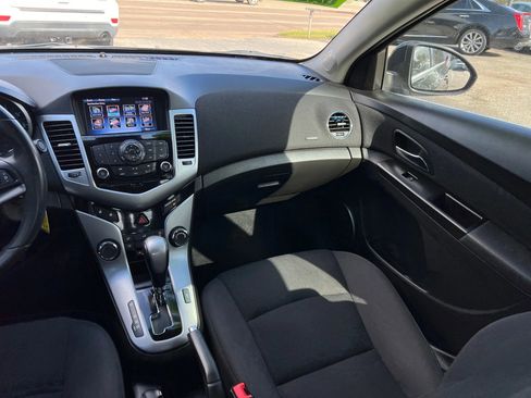 Used 2013 Chevrolet Cruze Eco w/ Enhanced Safety Package image 16