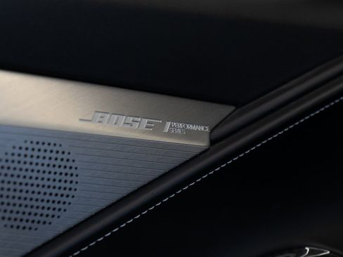 Used 2022 Chevrolet Corvette Stingray Premium Conv w/ Z51 Performance Package image 17