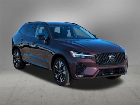 New 2026 Volvo XC60 B5 Plus w/ Protection Package Premier image 8