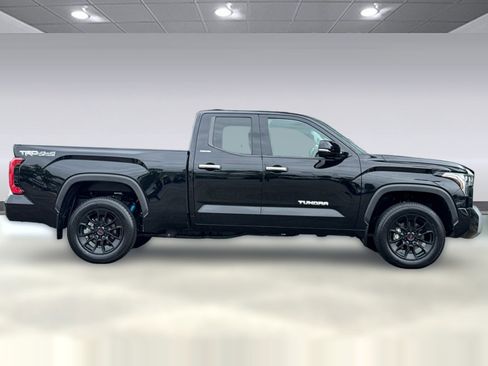 Used 2022 Toyota Tundra Limited AWD/4WD image 2