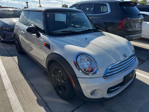 Used 2013 MINI Cooper Hardtop image 5