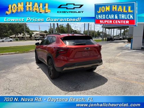 Used 2024 Chevrolet Trax ACTIV w/ Driver Confidence Package FWD image 8