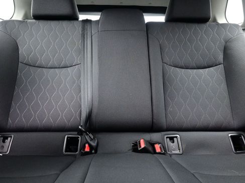 Used 2024 Toyota Corolla Cross LE image 16