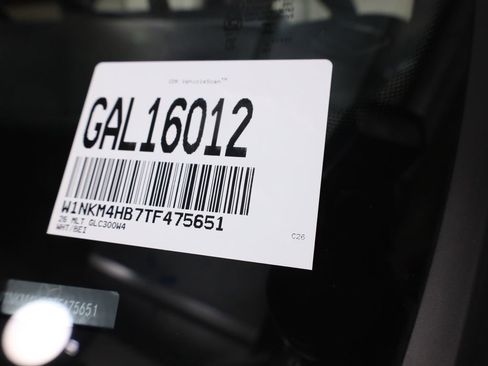 Used 2026 Mercedes-Benz GLC 300 4MATIC image 58