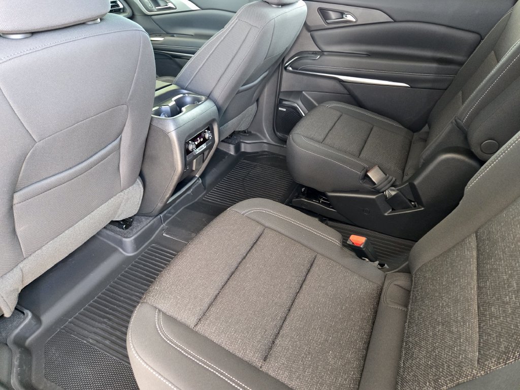 New 2026 Chevrolet Traverse LT w/ Enhanced Driving Package FWD image 21