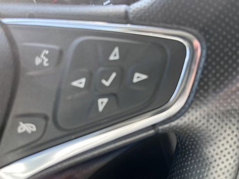 Used 2023 Chevrolet Equinox LT image 14