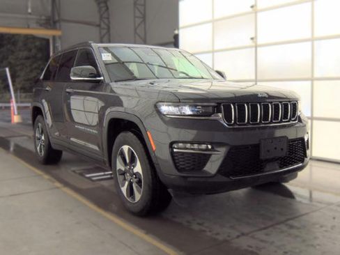 Used 2024 Jeep Grand Cherokee Limited 4xe AWD/4WD image 2