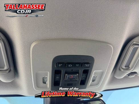Used 2020 Toyota Camry XSE FWD image 24
