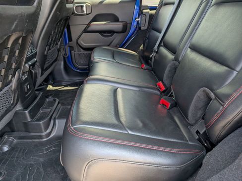 Used 2019 Jeep Wrangler Unlimited Rubicon AWD/4WD image 8