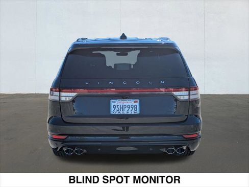 Used 2025 Lincoln Aviator Reserve w/ Jet Appearance Package image 3