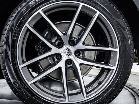 Certified 2025 Porsche Macan Turbo AWD/4WD image 24