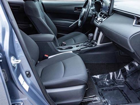 Used 2022 Toyota Corolla Cross LE w/ Moonroof Package image 28