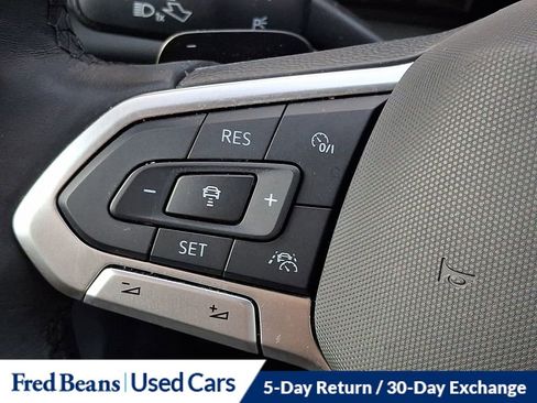 Certified 2025 Volkswagen Atlas SEL Premium R-Line image 26