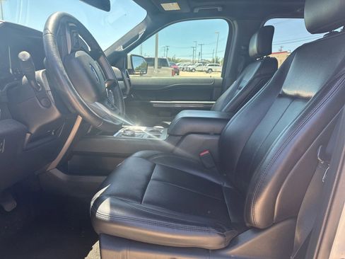 Used 2020 Ford Expedition XLT w/ Equipment Group 202A RWD image 10