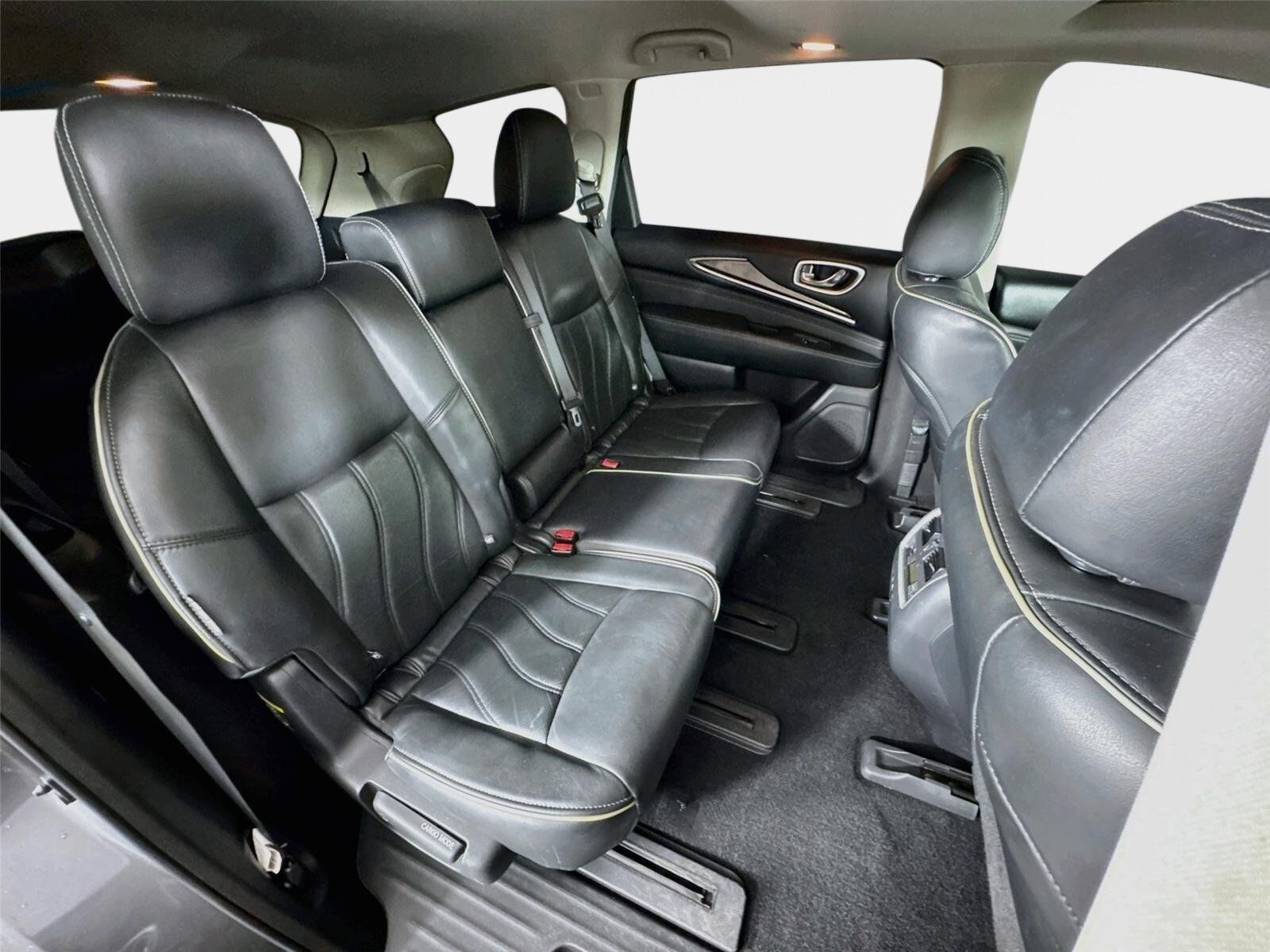 Used 2019 INFINITI QX60 Luxe w/ Essential Package AWD/4WD image 28