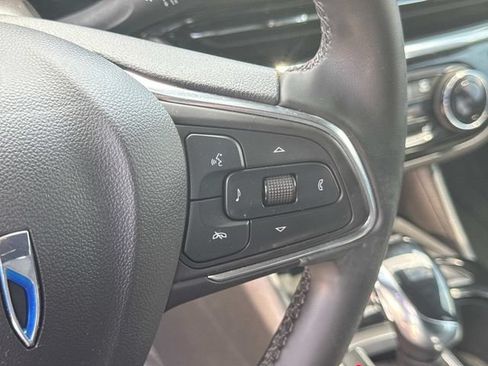 Used 2025 Buick Envista Sport Touring w/ Convenience I Package FWD image 27
