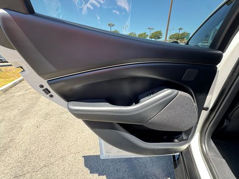 Used 2023 Ford Mustang Mach-E Premium RWD image 24