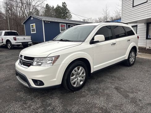 Used 2019 Dodge Journey SE w/ Connectivity Group image 10