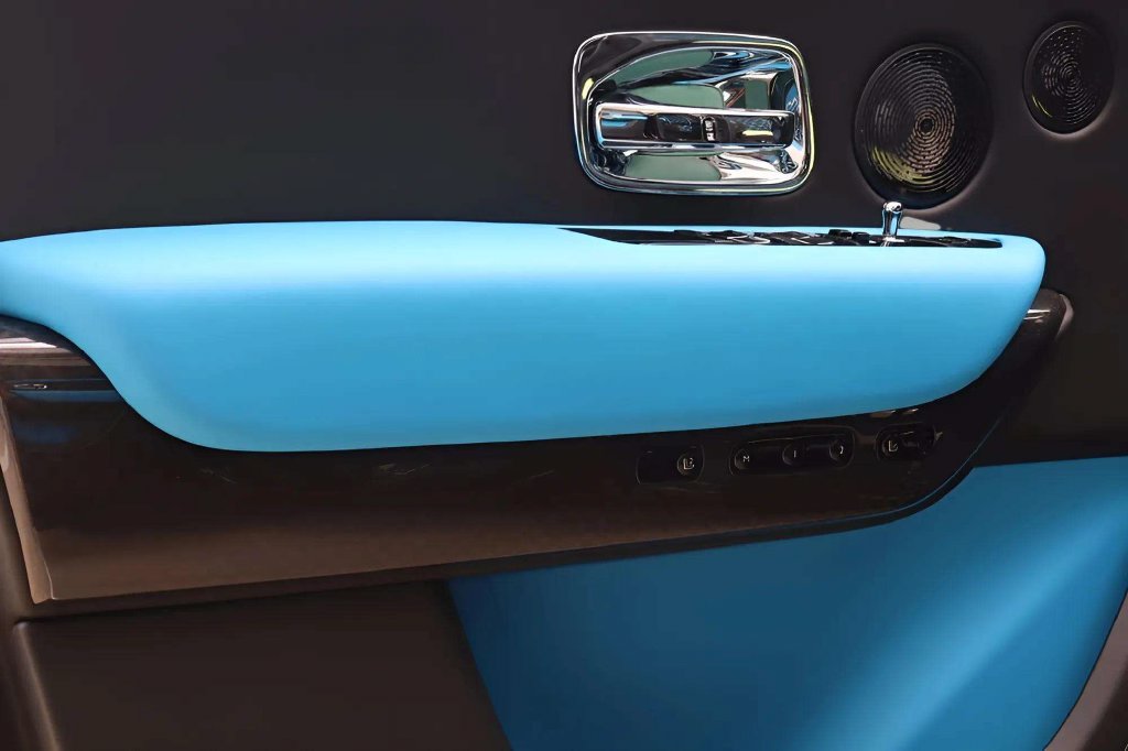 New 2027 Rolls-Royce Cullinan Black Badge AWD/4WD image 19