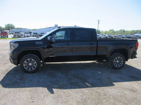 New 2026 GMC Sierra 1500 AT4 AWD/4WD image 9