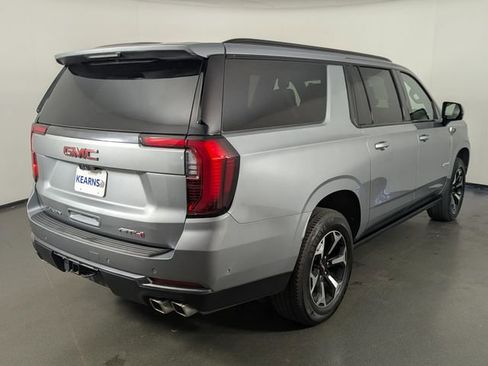 Used 2025 GMC Yukon XL AT4 w/ AT4 Premium Package image 7
