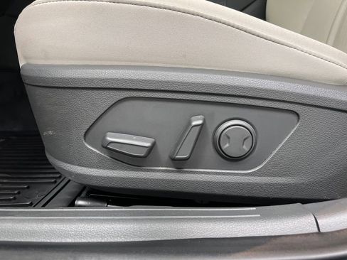Used 2025 Hyundai Sonata SEL FWD image 10