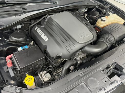 Used 2017 Chrysler 300 C w/ Safetytec Plus Group RWD image 48