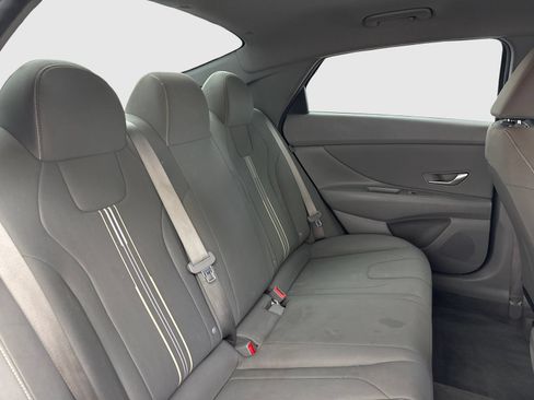 Used 2025 Hyundai Elantra Sport FWD image 43