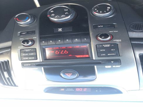 Used 2010 Kia Forte SX image 16