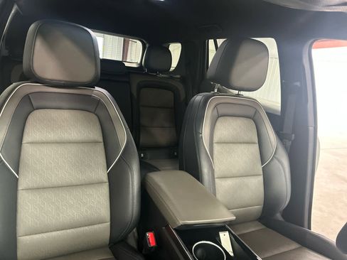 Used 2025 Chevrolet Equinox LT w/ Convenience Package II image 27