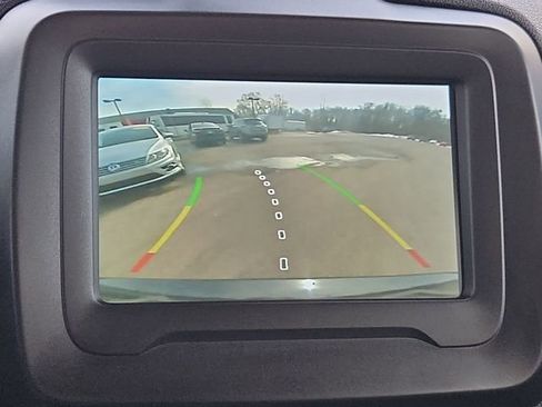 Used 2020 Jeep Renegade Altitude image 17