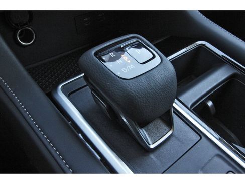 Certified 2025 Nissan Pathfinder SV w/ SV Premium Package FWD image 27