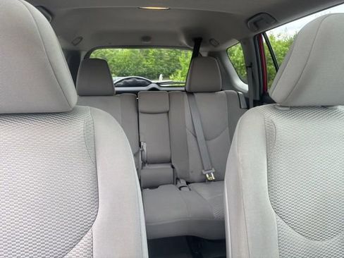 Used 2012 Toyota RAV4 4WD w/ Upgrade Value Pkg image 38
