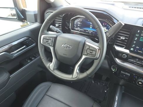 Used 2025 Chevrolet Silverado 3500 LTZ w/ LTZ Plus Package image 33