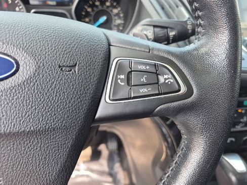 Used 2017 Ford Escape Titanium AWD/4WD image 19