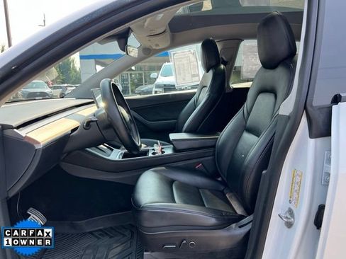 Used 2022 Tesla Model Y Performance AWD/4WD image 14