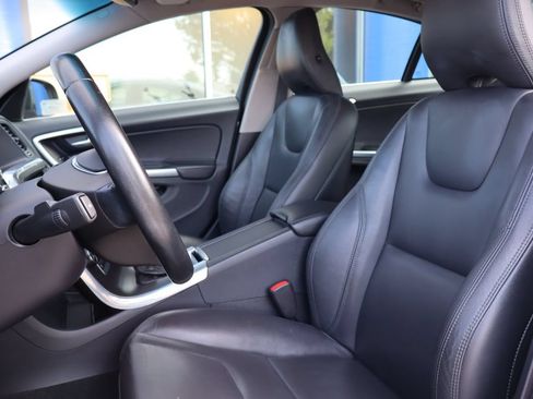 Used 2013 Volvo S60 T5 Premier Plus AWD/4WD image 9