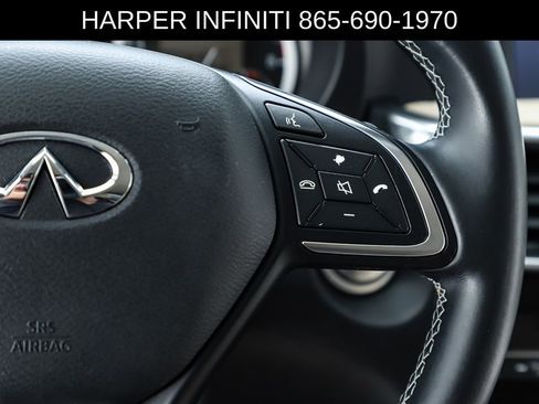 Used 2018 INFINITI QX30 AWD image 23