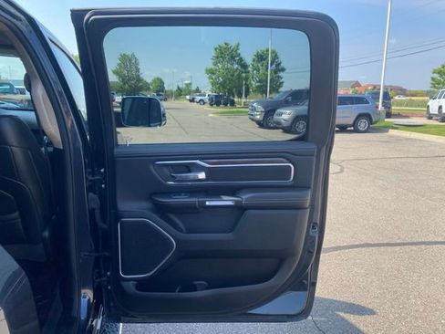 Used 2020 RAM 1500 Laramie AWD/4WD image 29
