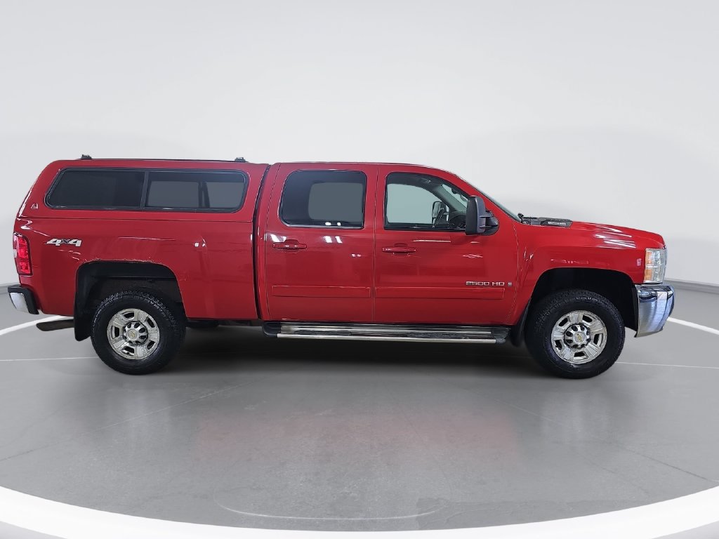 Used 2008 Chevrolet Silverado 2500 LTZ w/ Safety Package AWD/4WD image 2