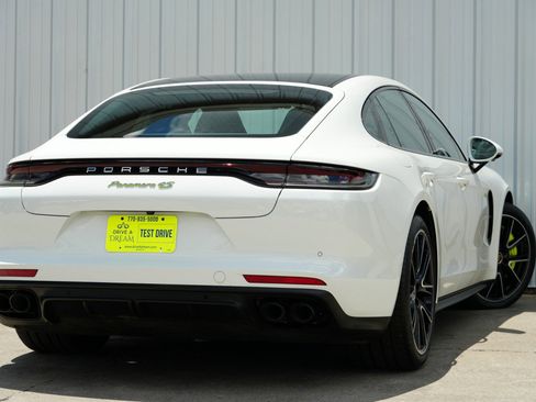 Used 2021 Porsche Panamera 4S image 5