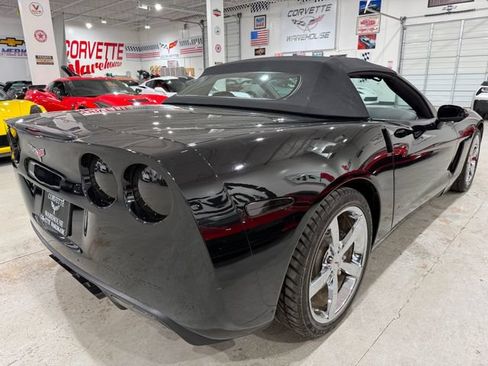 Used 2010 Chevrolet Corvette Convertible w/ Preferred Equipment Group RWD image 5