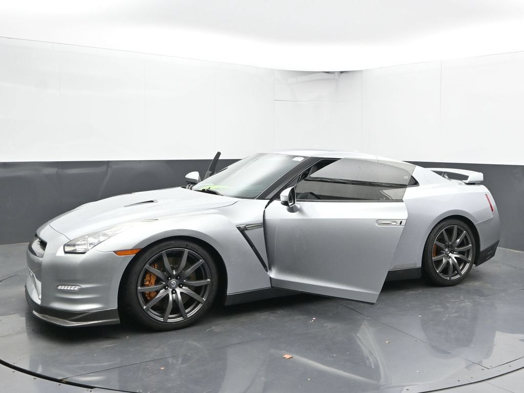 Used 2012 Nissan GT-R Premium AWD/4WD image 54