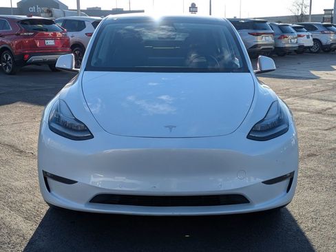 Used 2021 Tesla Model Y Long Range image 10