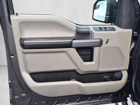 Used 2018 Ford F150 XLT AWD/4WD image 11