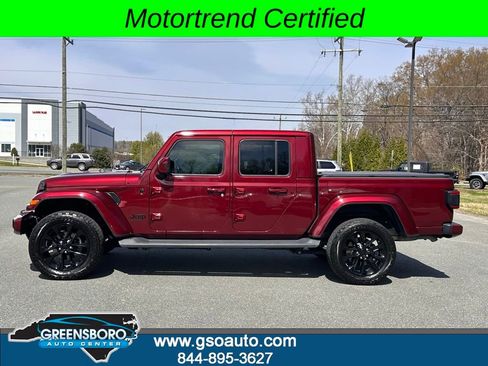 Used 2021 Jeep Gladiator Overland image 2