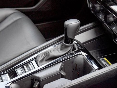 Used 2025 Honda Accord Sport image 20